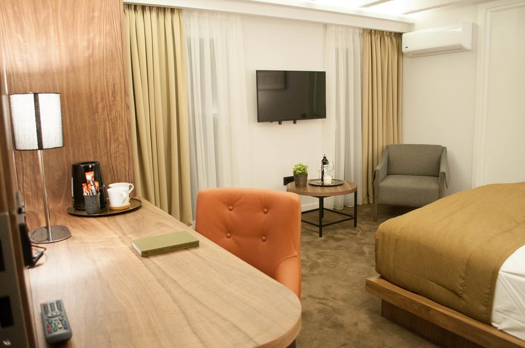Nomad Luxury Suites Belgrade Exterior photo