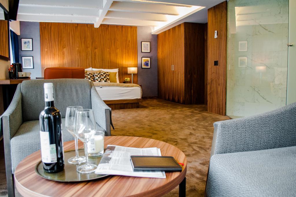 Nomad Luxury Suites Belgrade Exterior photo