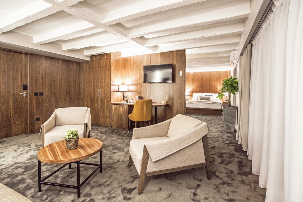 Nomad Luxury Suites Belgrade Exterior photo