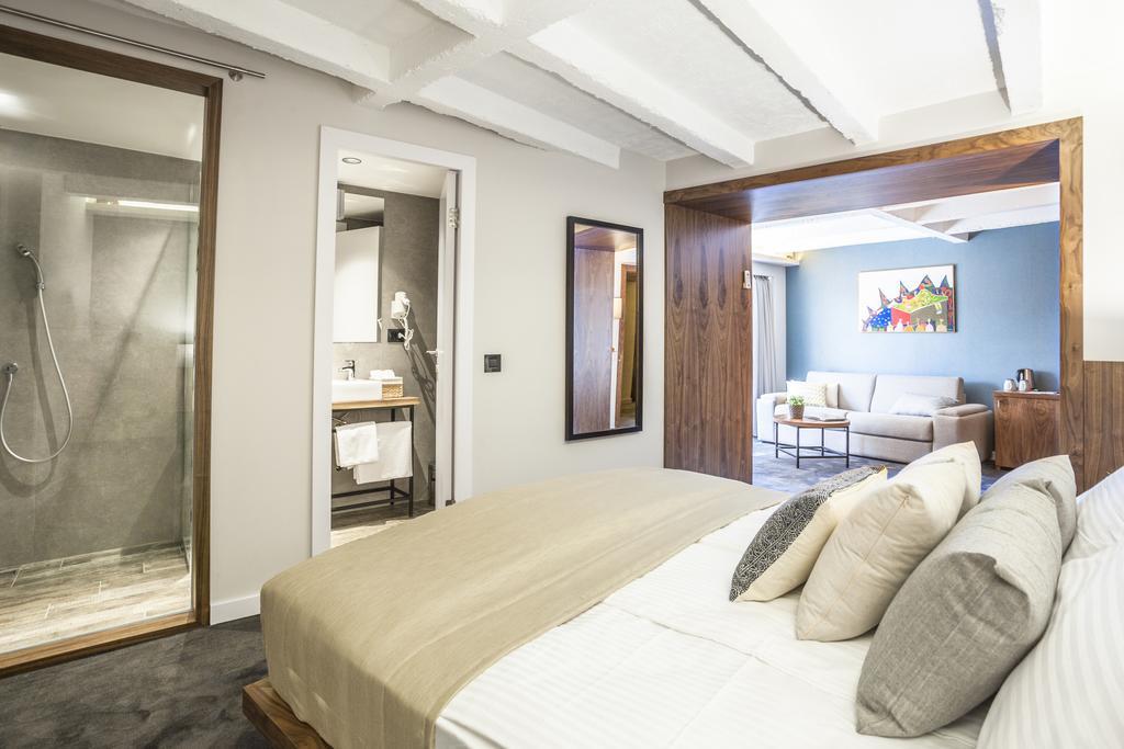 Nomad Luxury Suites Belgrade Exterior photo